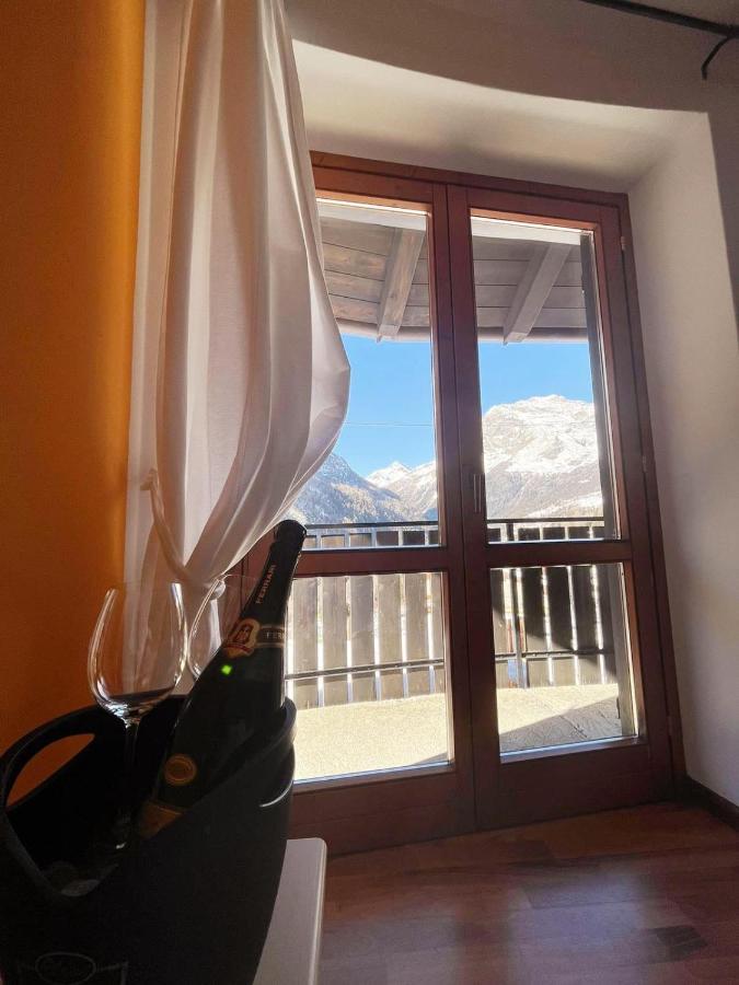 Sasso Nero Hotel Chiesa in Valmalenco Luaran gambar