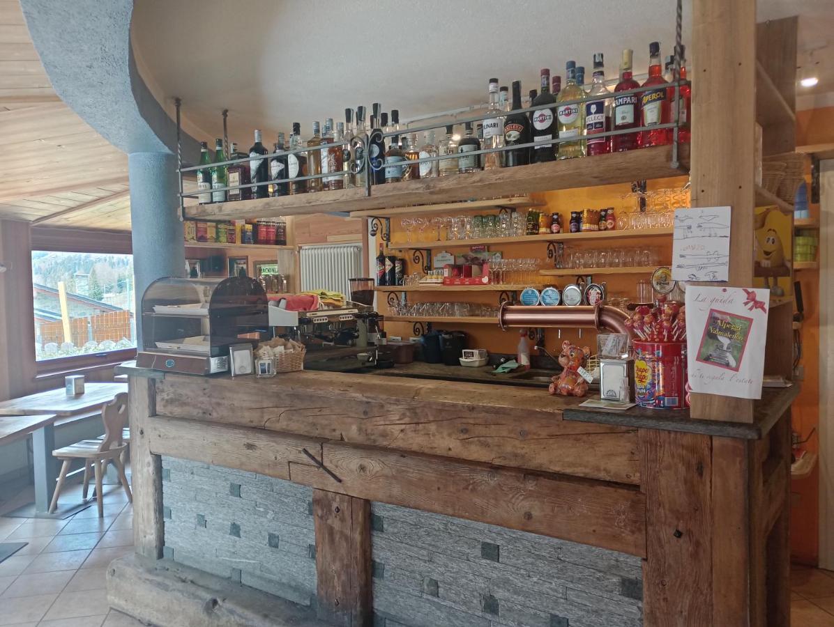 Sasso Nero Hotel Chiesa in Valmalenco Luaran gambar