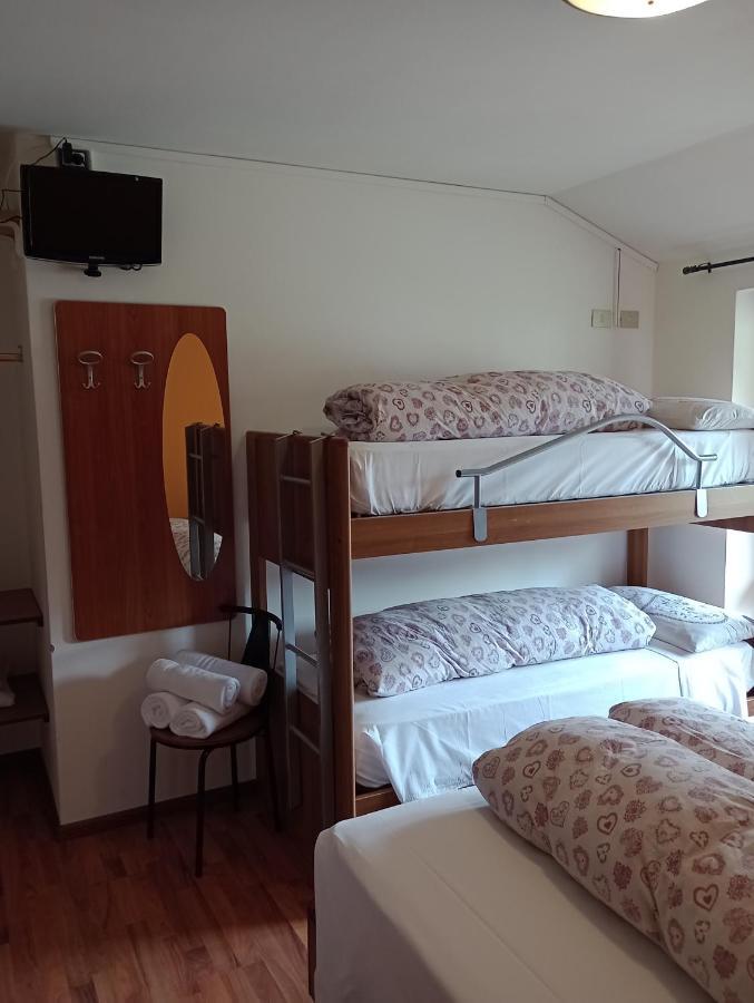 Sasso Nero Hotel Chiesa in Valmalenco Luaran gambar