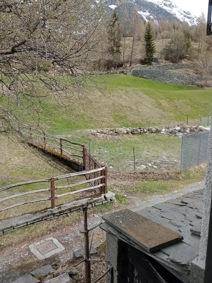 Sasso Nero Hotel Chiesa in Valmalenco Luaran gambar