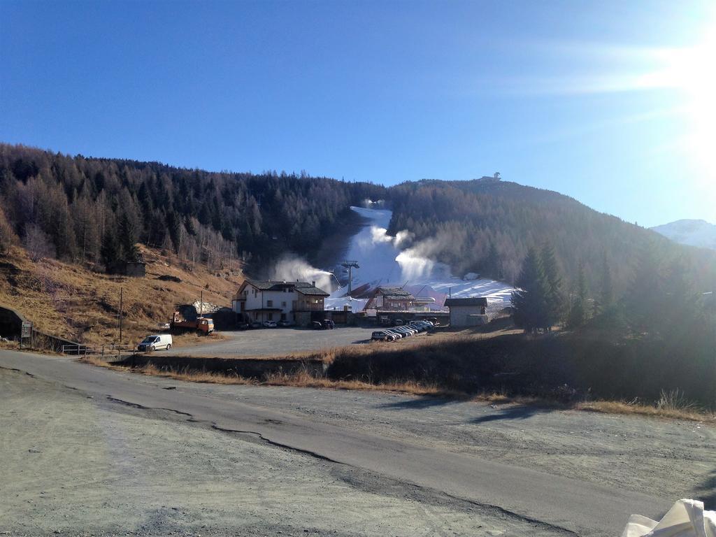 Sasso Nero Hotel Chiesa in Valmalenco Luaran gambar