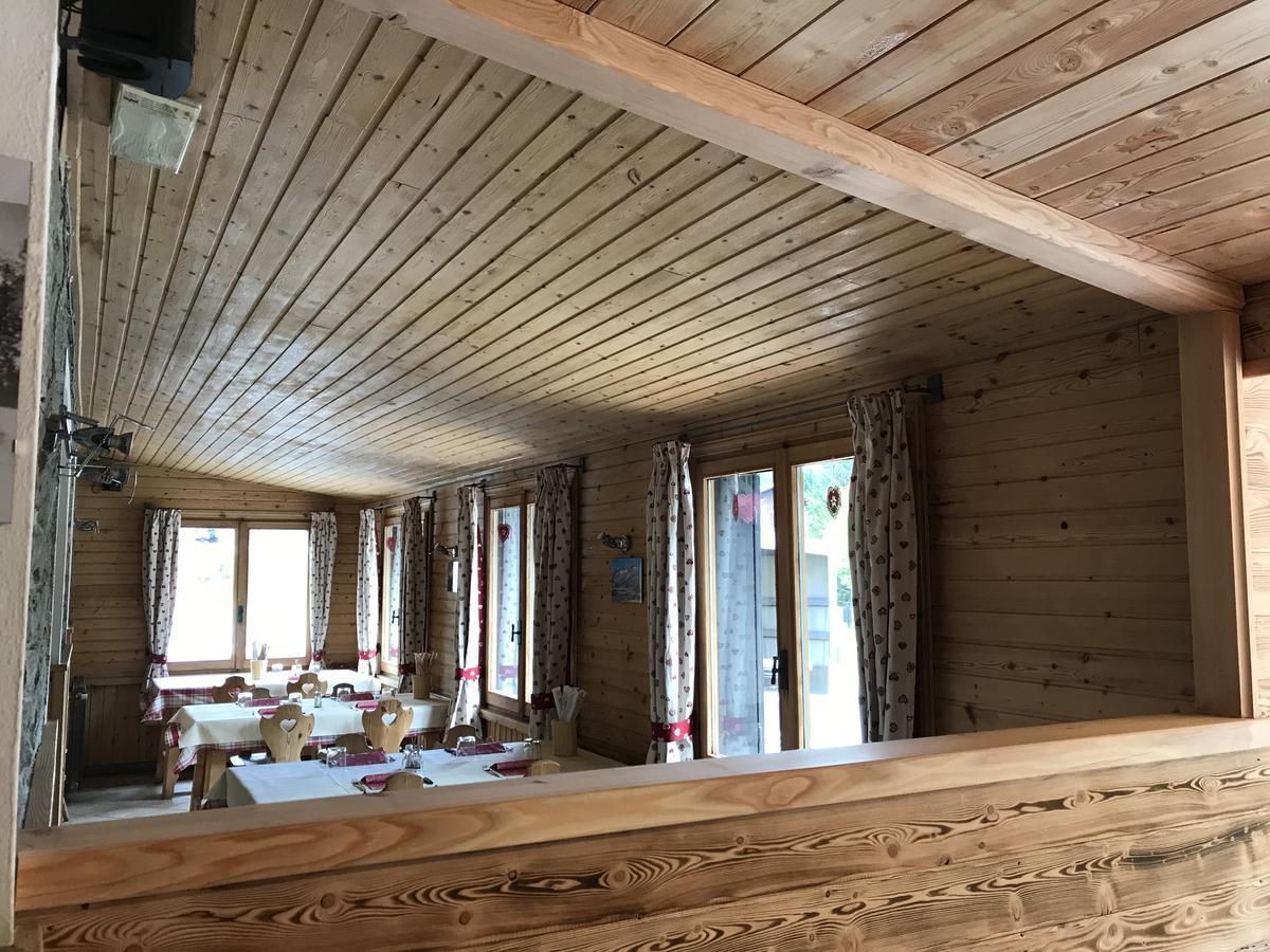 Sasso Nero Hotel Chiesa in Valmalenco Luaran gambar