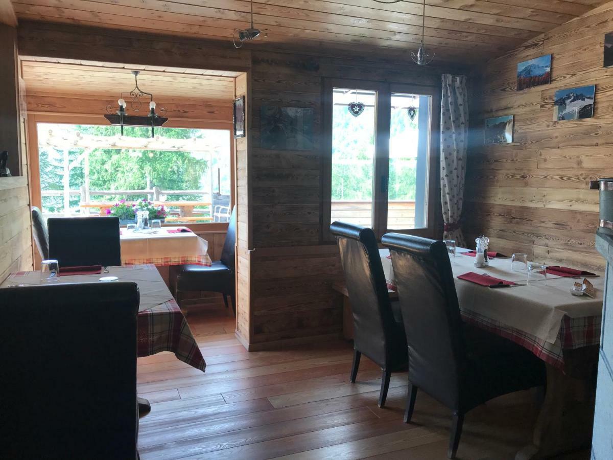 Sasso Nero Hotel Chiesa in Valmalenco Luaran gambar